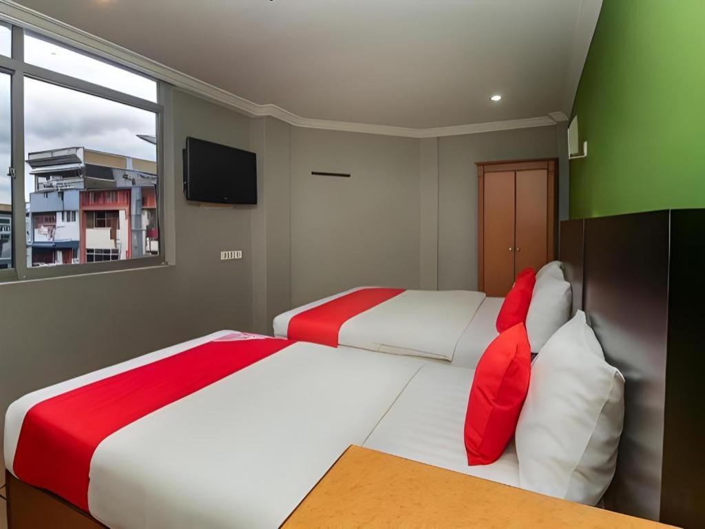 River Park Hotel Sibu Exterior photo
