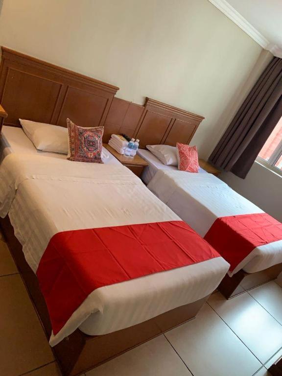 River Park Hotel Sibu Exterior photo